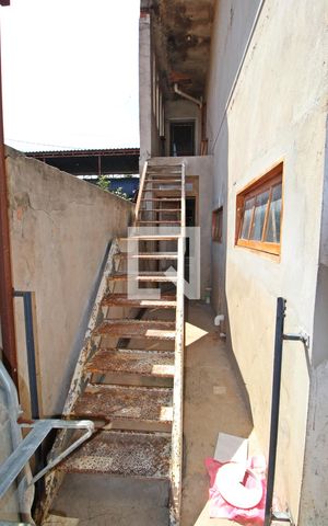 Casa à venda com 700m², 4 quartos e 3 vagasCorredor lateral