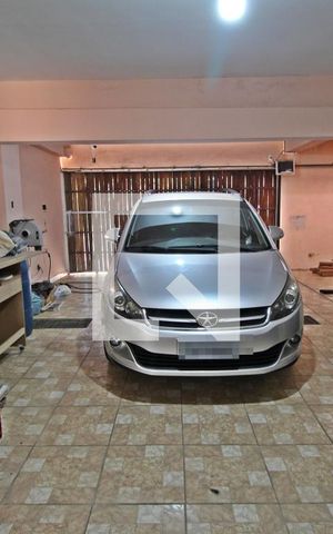 Casa à venda com 700m², 4 quartos e 3 vagasGaragem