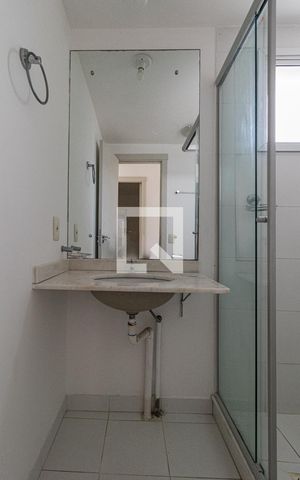 Apartamento à venda com 69m², 3 quartos e 1 vaga Apartamento à venda com 69m², 3 quartos e 1 vagaBanheiro Social