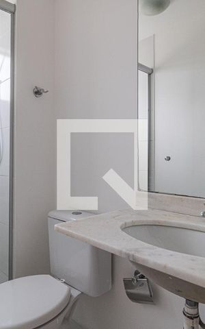 Apartamento à venda com 69m², 3 quartos e 1 vaga Apartamento à venda com 69m², 3 quartos e 1 vagaBanheiro da suite