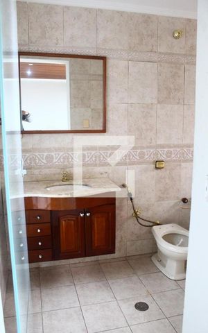 Casa para alugar com 132m², 3 quartos e 2 vagasBanheiro da Suíte