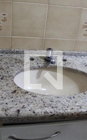 Casa para alugar com 132m², 3 quartos e 2 vagasBanheiro
