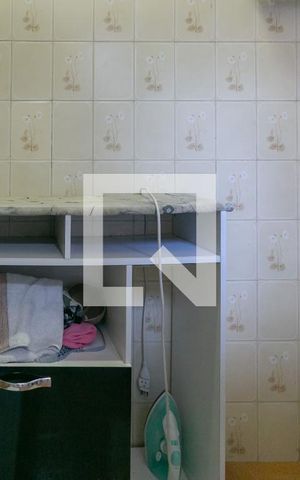Casa à venda com 200m², 3 quartos e 1 vaga Casa à venda com 200m², 3 quartos e 1 vagaBanheiro da Suíte