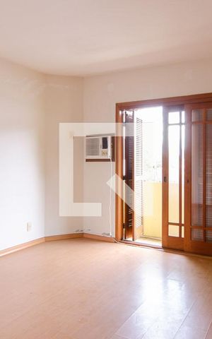 Casa à venda com 220m², 3 quartos e 3 vagas Casa à venda com 220m², 3 quartos e 3 vagasQuarto 1 - Suíte