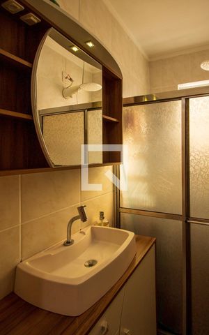 Apartamento à venda com 54m², 2 quartos e sem vaga Apartamento à venda com 54m², 2 quartos e sem vagaBanheiro