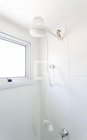 Apartamento para alugar com 32m², 1 quarto e sem vaga Apartamento para alugar com 32m², 1 quarto e sem vagaChuveiro do Banheiro
