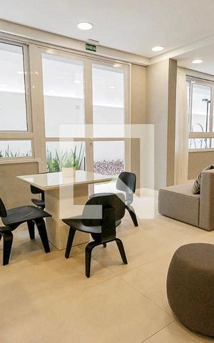 Apartamento para alugar com 32m², 1 quarto e sem vaga Apartamento para alugar com 32m², 1 quarto e sem vagaSalão de Festas
