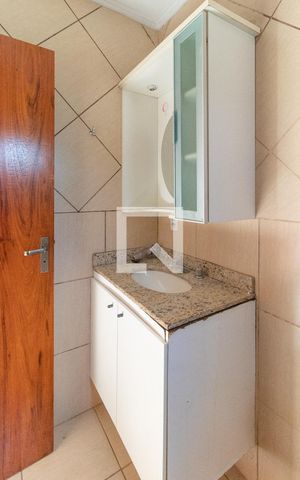 Casa à venda com 172m², 3 quartos e 2 vagas Casa à venda com 172m², 3 quartos e 2 vagasBanheiro 2