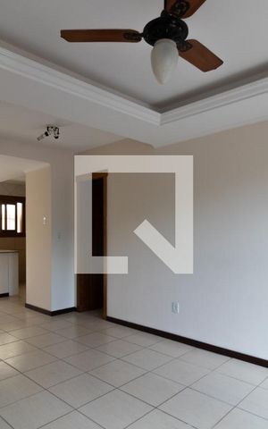 Casa à venda com 172m², 3 quartos e 2 vagas Casa à venda com 172m², 3 quartos e 2 vagasSala