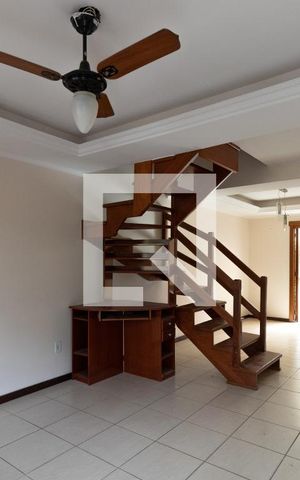 Casa à venda com 172m², 3 quartos e 2 vagas Casa à venda com 172m², 3 quartos e 2 vagasSala
