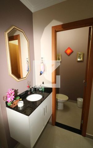 Casa à venda com 160m², 3 quartos e 2 vagasLavabo