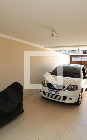 Casa à venda com 160m², 3 quartos e 2 vagasGaragem