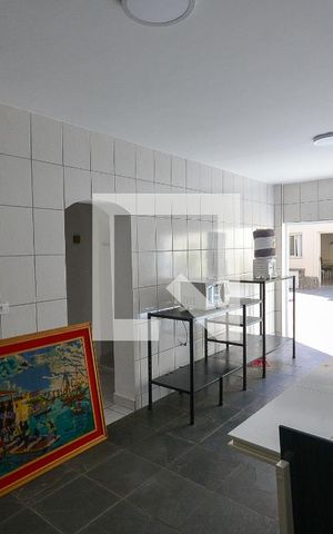 Casa à venda com 300m², 5 quartos e 3 vagas Casa à venda com 300m², 5 quartos e 3 vagasCozinha