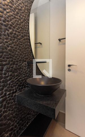 Apartamento à venda com 210m², 2 quartos e 2 vagas Apartamento à venda com 210m², 2 quartos e 2 vagasBanheiro