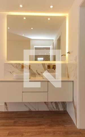 Apartamento à venda com 210m², 2 quartos e 2 vagas Apartamento à venda com 210m², 2 quartos e 2 vagasSuíte