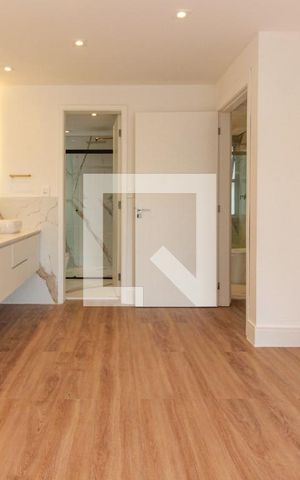 Apartamento à venda com 210m², 2 quartos e 2 vagas Apartamento à venda com 210m², 2 quartos e 2 vagasSuíte