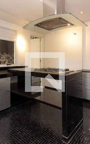Apartamento à venda com 210m², 2 quartos e 2 vagas Apartamento à venda com 210m², 2 quartos e 2 vagasCozinha