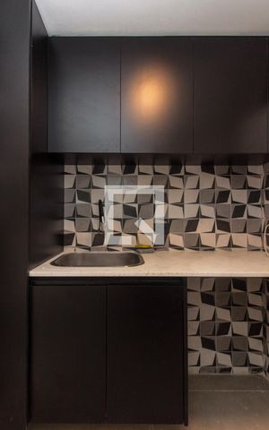 Apartamento à venda com 210m², 2 quartos e 2 vagas Apartamento à venda com 210m², 2 quartos e 2 vagasÁrea de serviço
