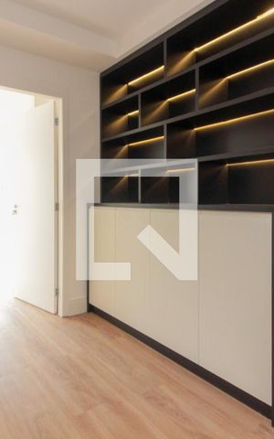 Apartamento à venda com 210m², 2 quartos e 2 vagas Apartamento à venda com 210m², 2 quartos e 2 vagasHall interno