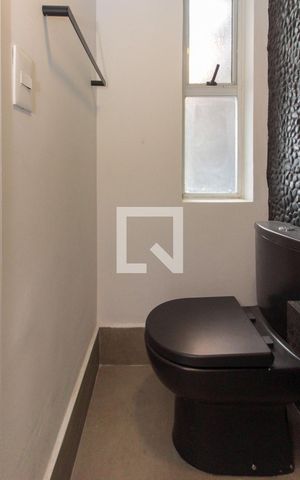 Apartamento à venda com 210m², 2 quartos e 2 vagas Apartamento à venda com 210m², 2 quartos e 2 vagasBanheiro