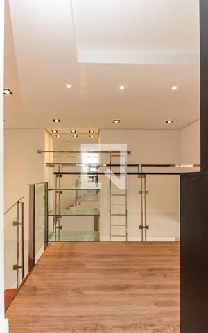 Apartamento à venda com 210m², 2 quartos e 2 vagas Apartamento à venda com 210m², 2 quartos e 2 vagasHall interno
