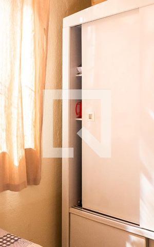 Casa à venda com 200m², 4 quartos e sem vaga Casa à venda com 200m², 4 quartos e sem vagaQuarto 4