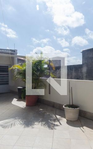 Casa à venda com 727m², 4 quartos e 14 vagas Casa à venda com 727m², 4 quartos e 14 vagasVaranda