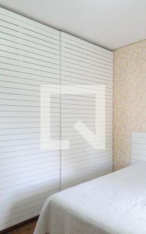 Casa à venda com 727m², 4 quartos e 14 vagas Casa à venda com 727m², 4 quartos e 14 vagasQuarto 2