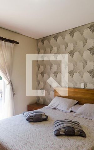 Casa à venda com 727m², 4 quartos e 14 vagas Casa à venda com 727m², 4 quartos e 14 vagasQuarto da suíte