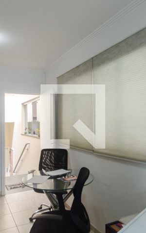 Casa à venda com 727m², 4 quartos e 14 vagas Casa à venda com 727m², 4 quartos e 14 vagasHome office
