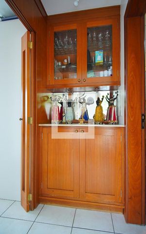 Apartamento à venda com 203m², 4 quartos e 3 vagasCorredor