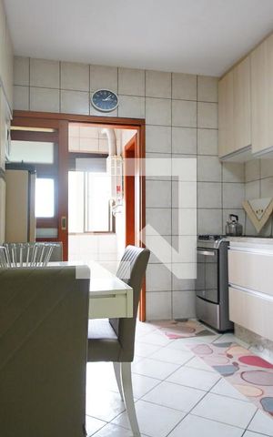 Apartamento à venda com 203m², 4 quartos e 3 vagasCozinha
