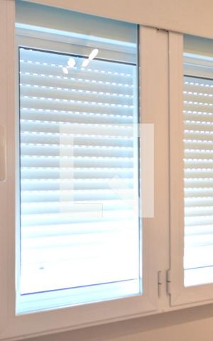 Apartamento à venda com 50m², 2 quartos e 1 vagaQuarto 1 - janela anti-ruído