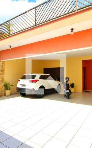 Casa à venda com 300m², 4 quartos e 6 vagasGaragem