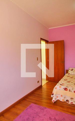 Casa à venda com 300m², 4 quartos e 6 vagasSuíte 2