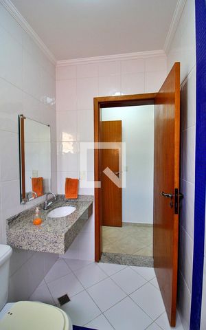 Casa à venda com 300m², 4 quartos e 6 vagasBanheiro do Escritório