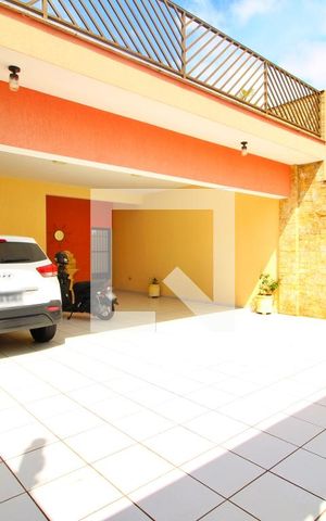 Casa à venda com 300m², 4 quartos e 6 vagasGaragem