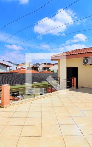 Casa à venda com 300m², 4 quartos e 6 vagasVaranda da Suíte 1