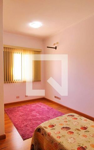 Casa à venda com 300m², 4 quartos e 6 vagasSuíte 2