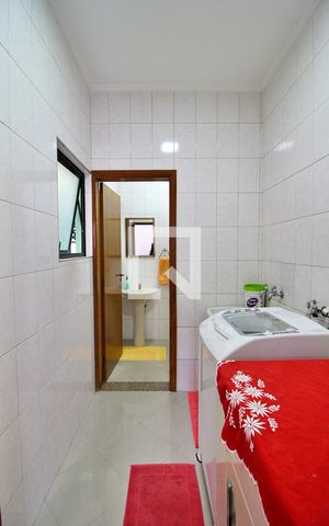 Casa à venda com 300m², 4 quartos e 6 vagasÁrea de Serviço