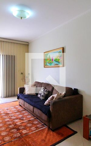 Casa à venda com 300m², 4 quartos e 6 vagasQuarto 1