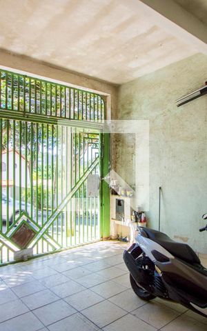 Casa à venda com 170m², 3 quartos e sem vaga Casa à venda com 170m², 3 quartos e sem vagaGaragem