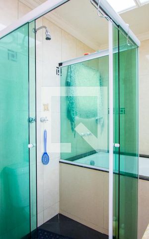 Casa à venda com 170m², 3 quartos e sem vaga Casa à venda com 170m², 3 quartos e sem vagaBanheiro do quarto 1