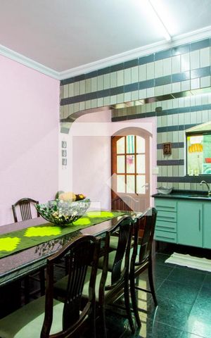 Casa à venda com 170m², 3 quartos e sem vaga Casa à venda com 170m², 3 quartos e sem vagaCozinha