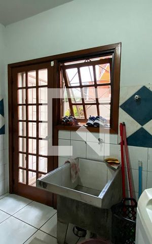 Casa à venda com 230m², 4 quartos e 2 vagasLavanderia