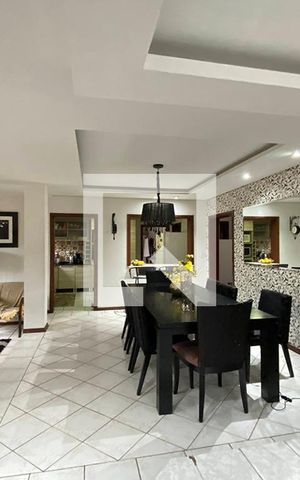 Casa à venda com 230m², 4 quartos e 2 vagasSala de Jantar 2