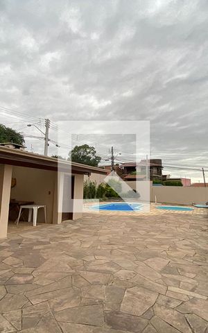 Casa à venda com 230m², 4 quartos e 2 vagasÁrea Externa