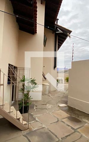 Casa à venda com 230m², 4 quartos e 2 vagasÁrea Externa