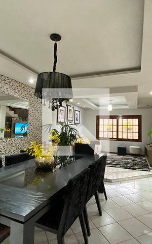 Casa à venda com 230m², 4 quartos e 2 vagasSala de Jantar 2