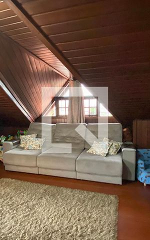 Casa à venda com 230m², 4 quartos e 2 vagasSala de Estar 2